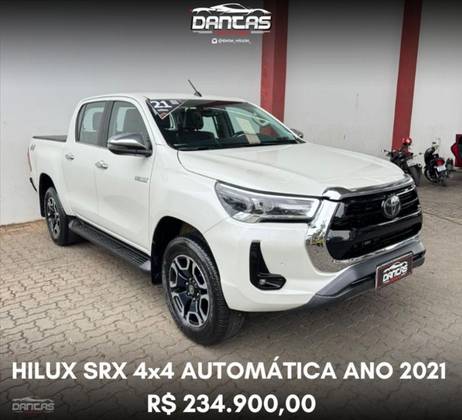 TOYOTA HILUX 2.8 D-4D TURBO DIESEL CD SRX 4X4 AUTOMÁTICO TOYOTA HILUX 2.8 D-4D TURBO DIESEL CD SRX 4X4 AUTOMÁTICO